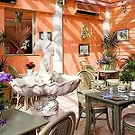 Logis Les Cimes Hotel 2*