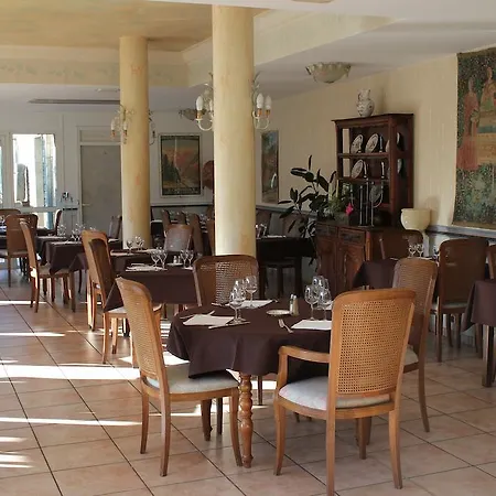 Logis Les Cimes 2* Argeles-Gazost