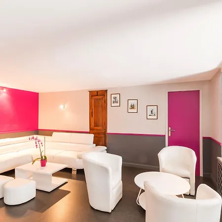 Otel Logis Les Cimes 2*